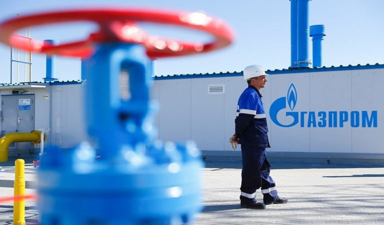 Gazprom oddał pieniądze bo poprzedni rząd PiS podpisał  umowę na najdroższy gaz w Europie. Dziś ogłaszany jest kolejny sukces PiS.